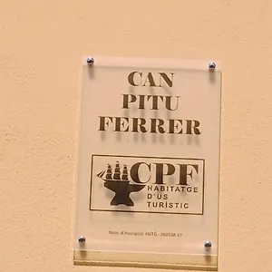 Pitu Ferrer , Peralada (Perelada) España